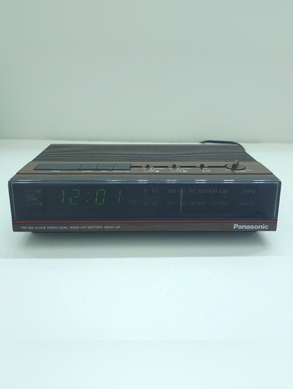Vintage Panasonic Model RC-8060 LED Dual Alarm Clock Retro AM-FM Radio 1986